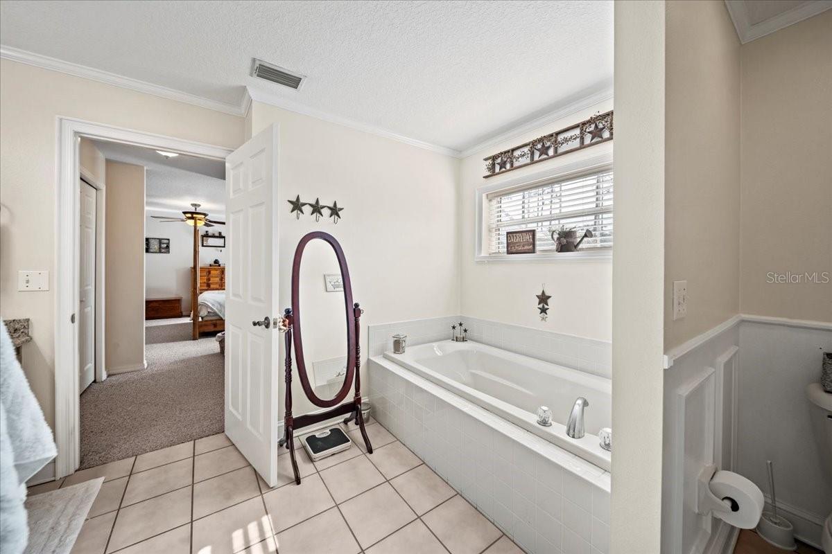 Single Family Residence in DADE CITY FL 9912 PINE LEAF LANE 26.jpg
