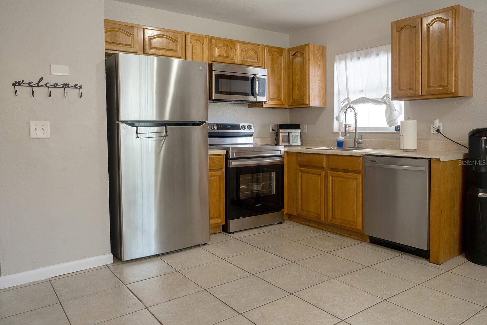 3667 135 Ave, Largo, FL 33771 photo