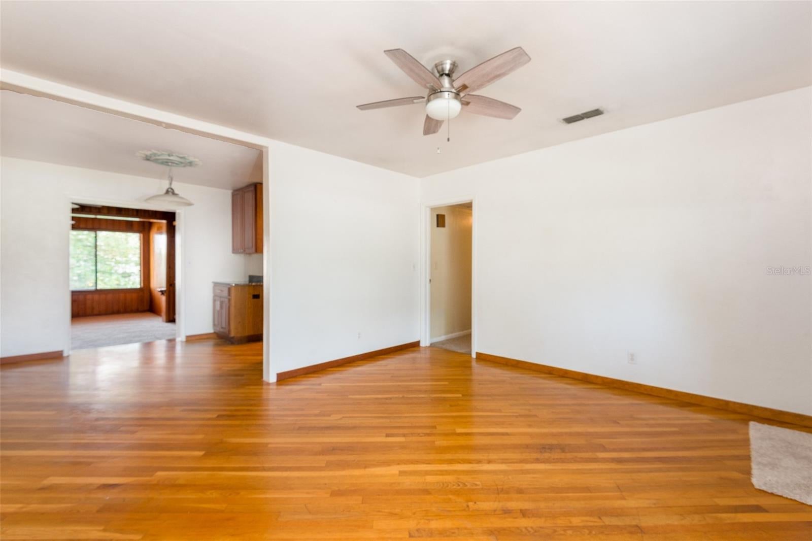 4425 W Bay Villa Ave, Tampa, FL 33611 photo