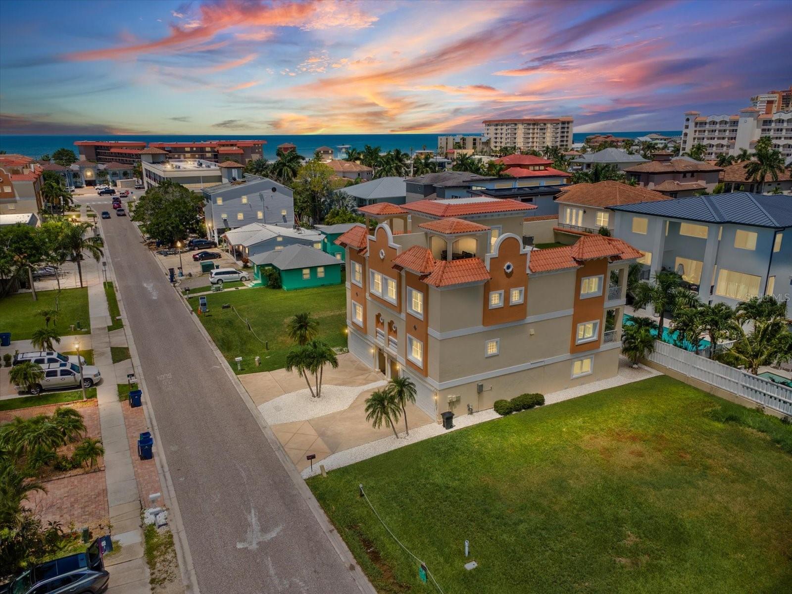 138 175 Ave, Redington Shores, FL 33708