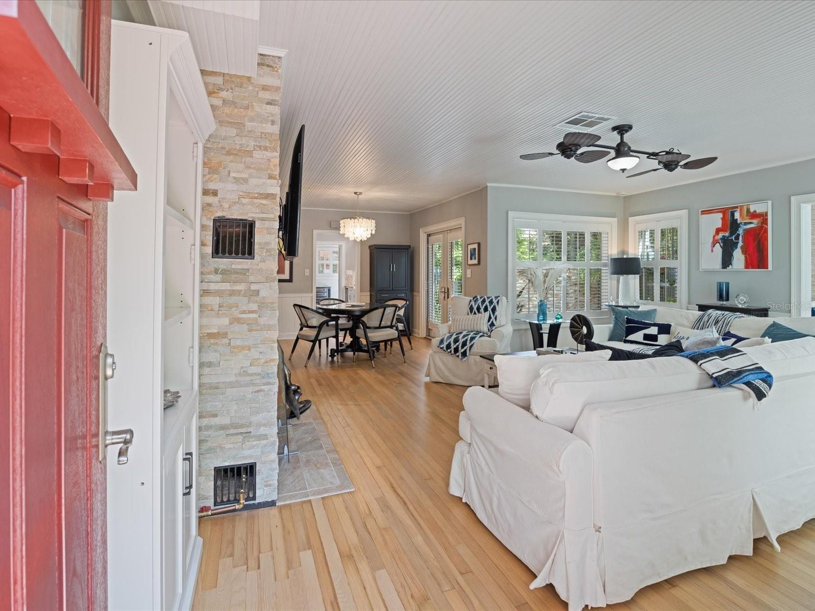 420 Druid Rd, Clearwater, FL 33756 photo
