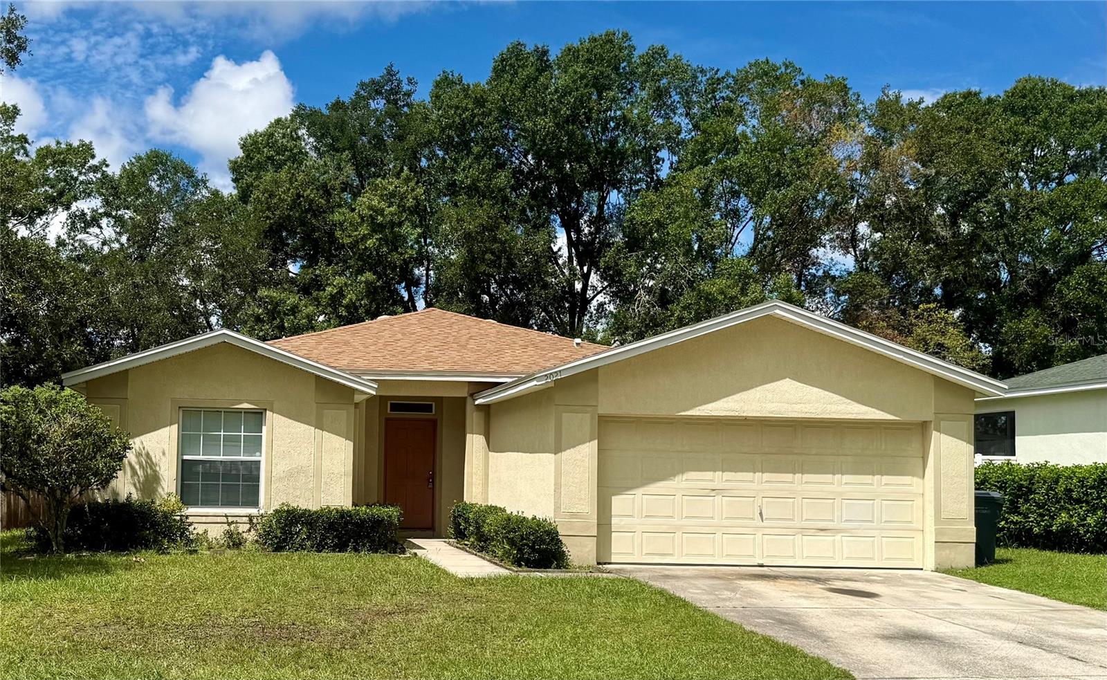 2021 Sweetfern Pl, Lakeland, FL 33810