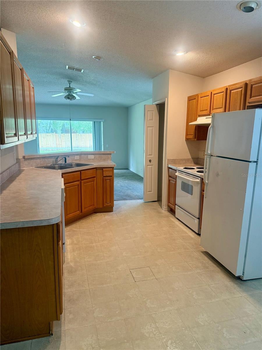 2021 Sweetfern Pl, Lakeland, FL 33810 photo