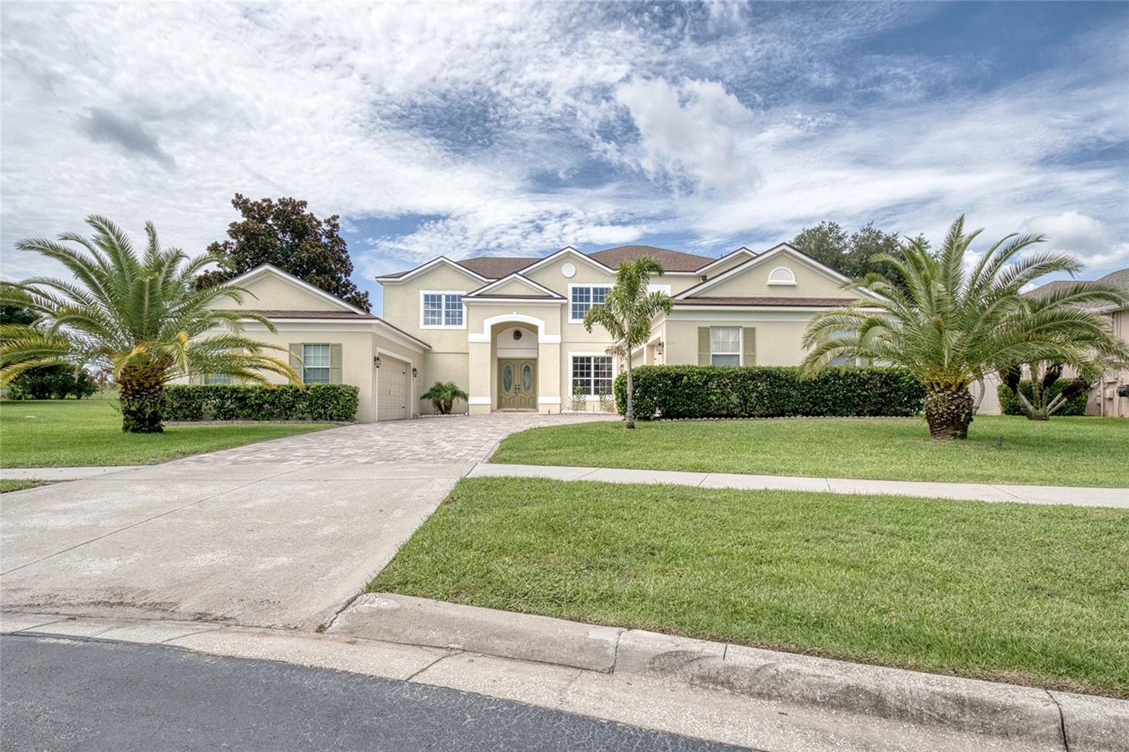2924 Majestic Isle Dr, Clermont, FL 34711 photo