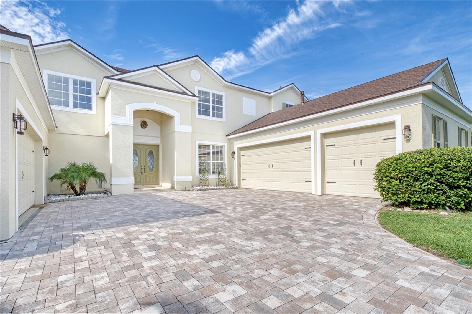 2924 Majestic Isle Dr, Clermont, FL 34711 photo