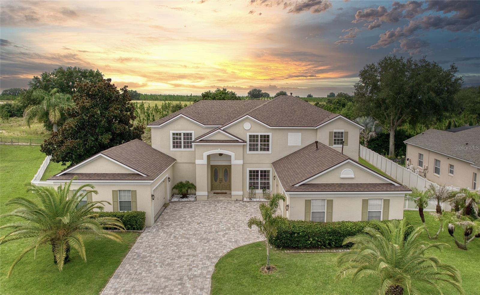 2924 Majestic Isle Dr, Clermont, FL 34711 photo