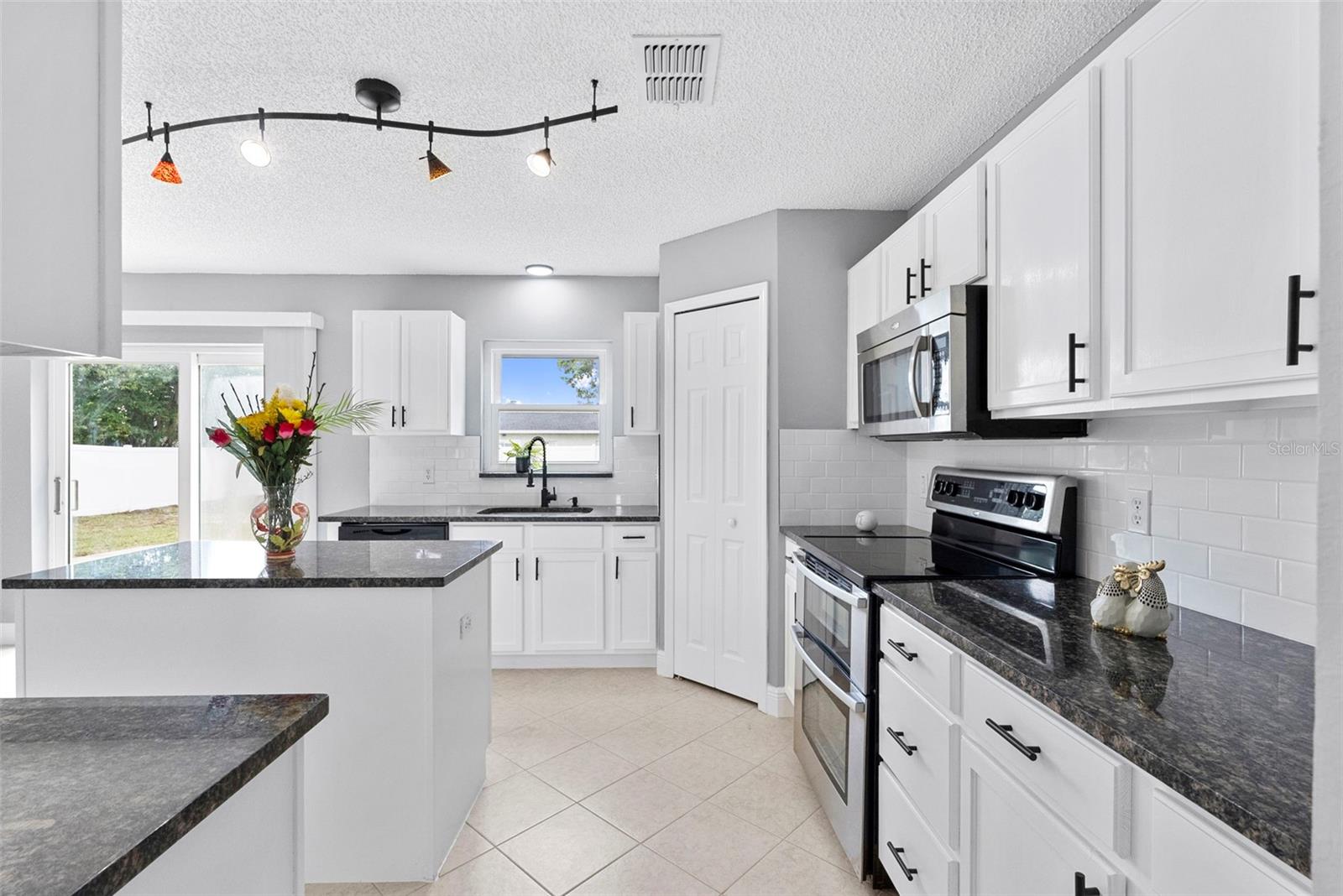 9374 Mallard St, Spring Hill, FL 34606 photo