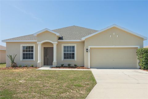 Single Family Residence in WINTER HAVEN FL 327 CLOVERDALE ROAD.jpg