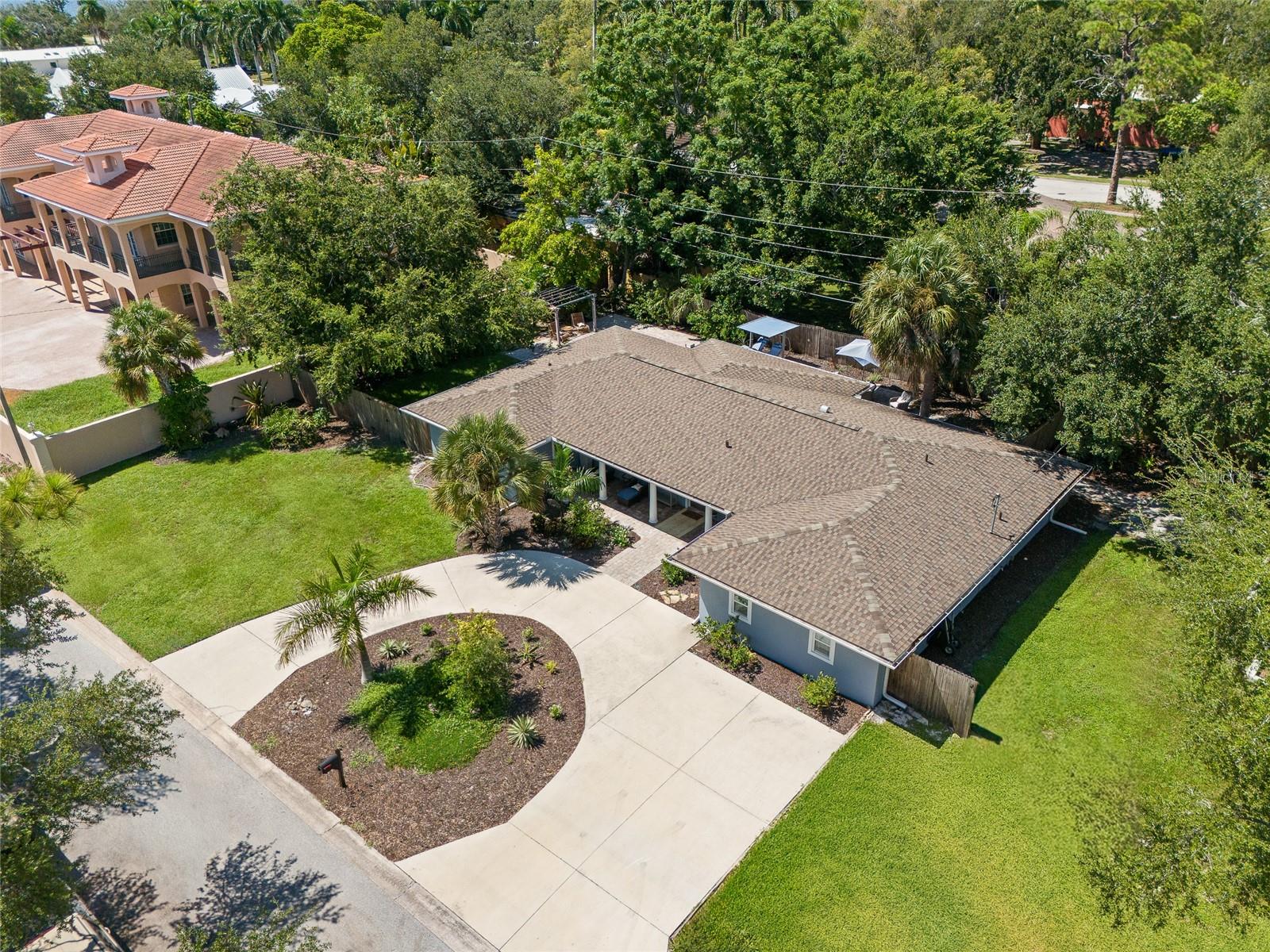 771 Indian Beach Cir, Sarasota, FL 34234 photo