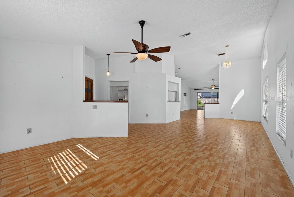 12007 Misty Brook Ct, Tampa, FL 33635 photo