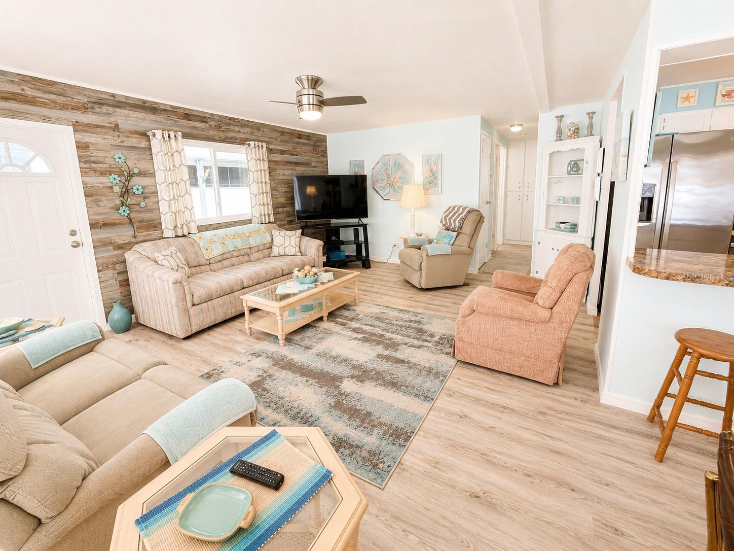 1614 Michigan Ave, Bradenton, FL 34207 photo