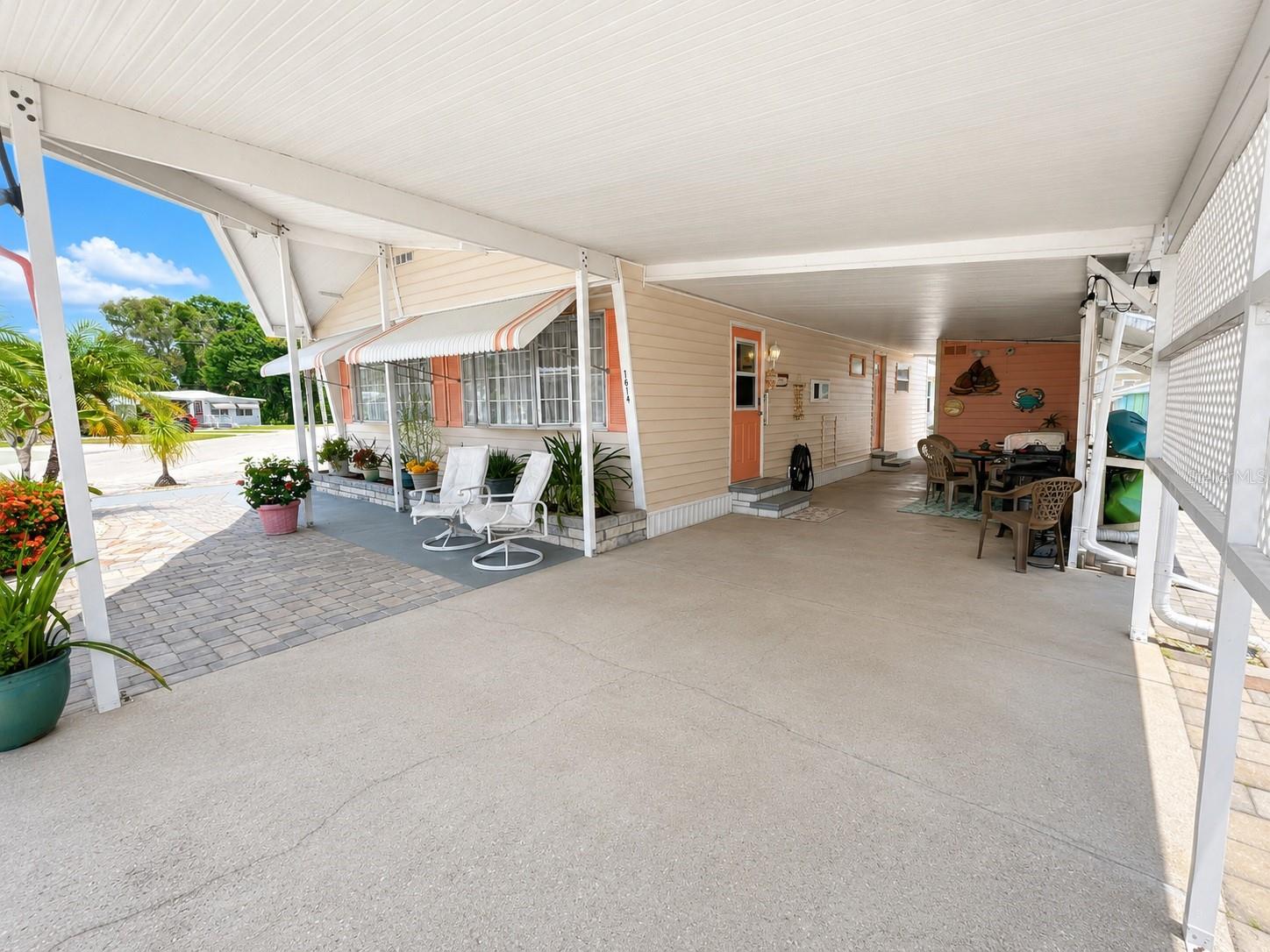 1614 Michigan Ave, Bradenton, FL 34207 photo