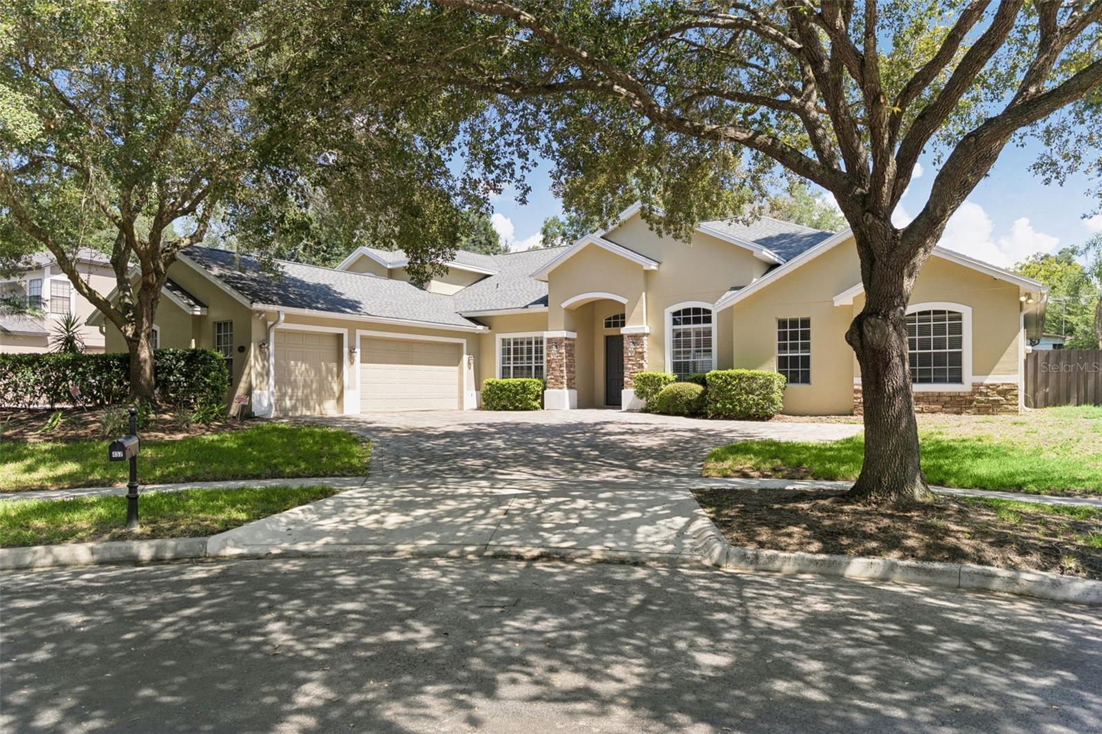 457 Chinahill Ct, Apopka, FL 32712