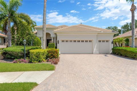 Single Family Residence in LAKEWOOD RANCH FL 13872 SIENA LOOP.jpg