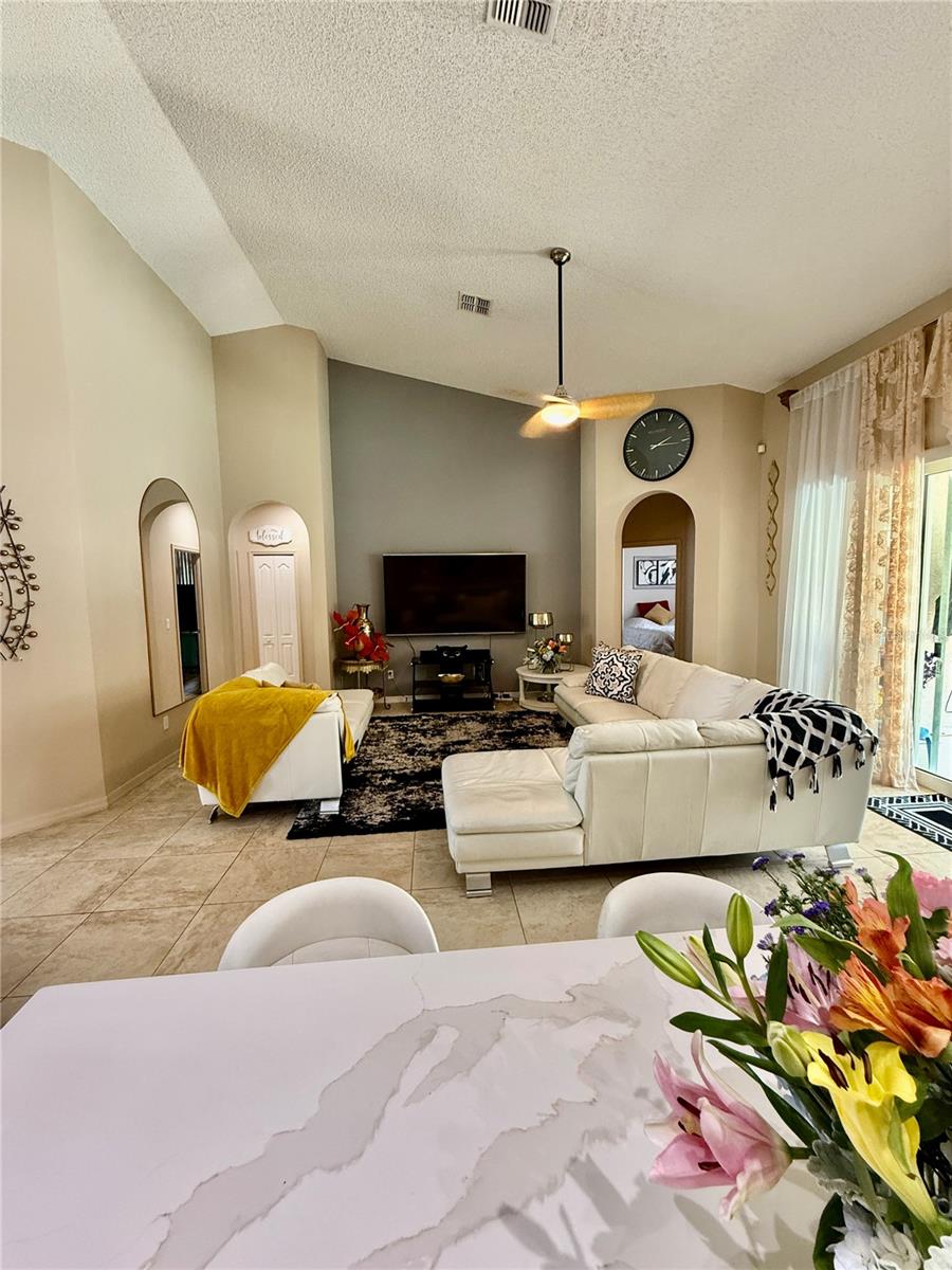 1748 Florence Vista Blvd, Orlando, FL 32818 photo
