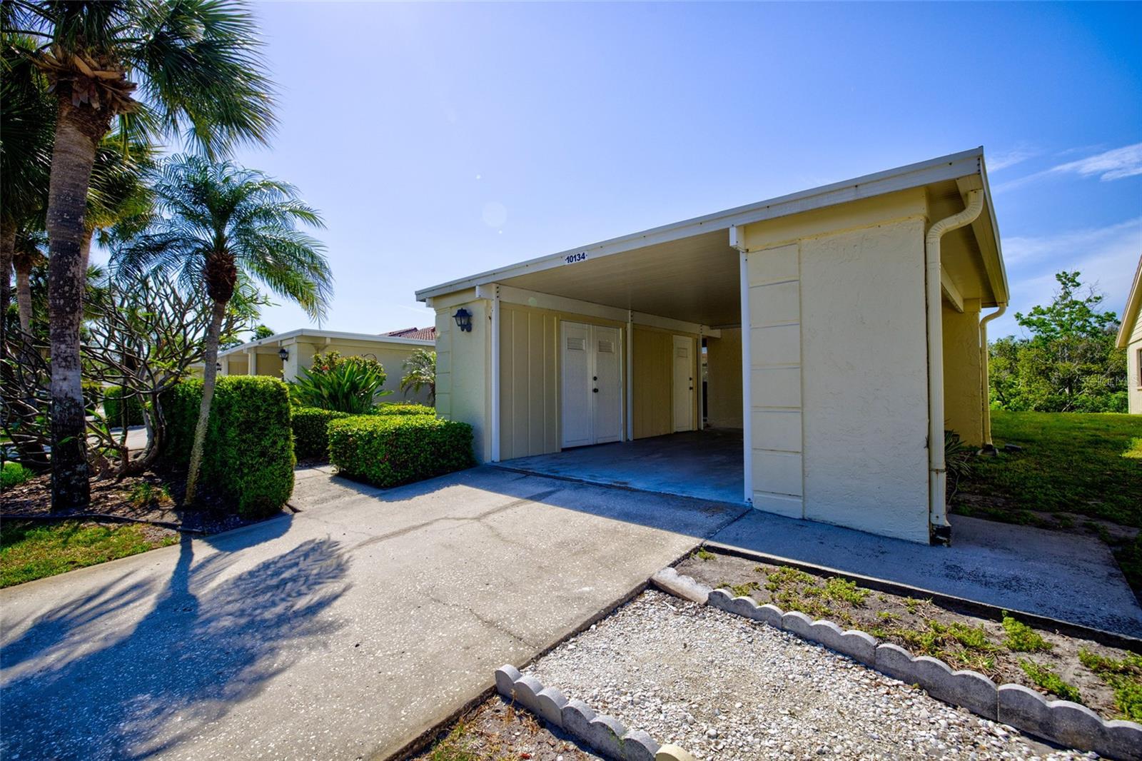 10134 Regal Dr #1, Largo, FL 33774 photo