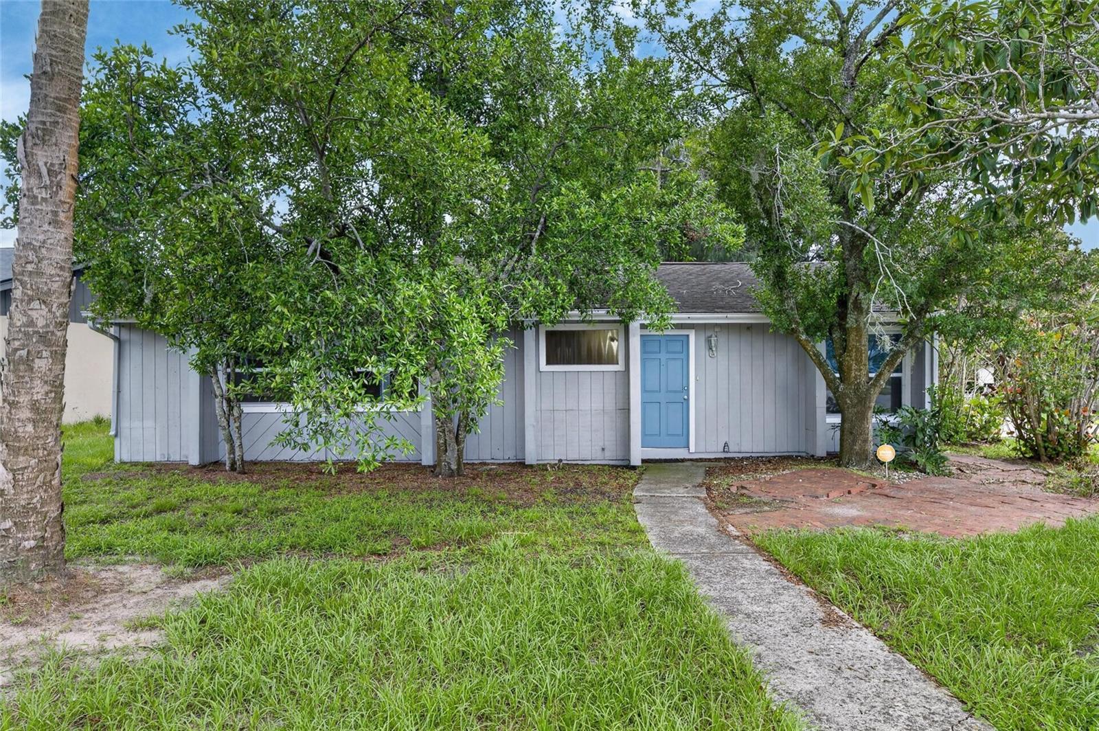 5001 Whiteway Dr, Tampa, FL 33617 photo