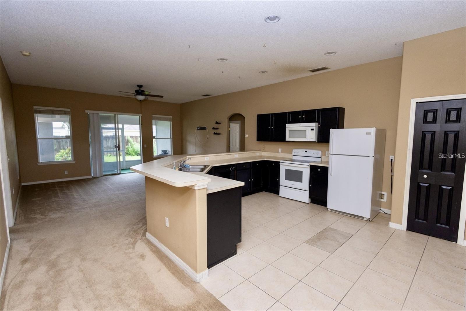 818 Carrousel Ln, Kissimmee, FL 34759 photo