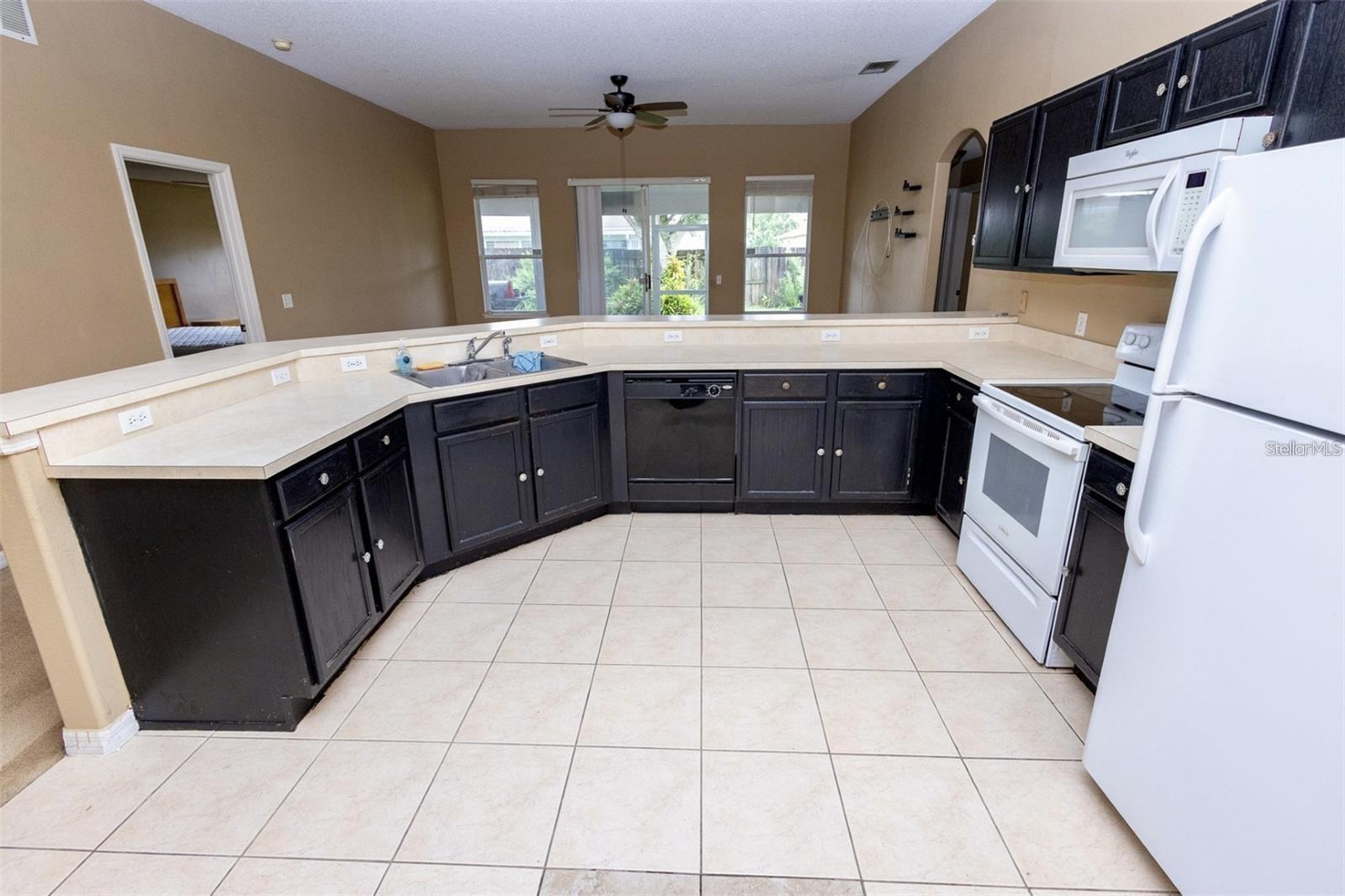 818 Carrousel Ln, Kissimmee, FL 34759 photo