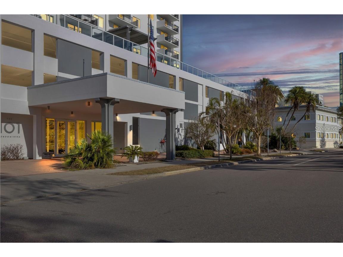 101 S Gulfstream Ave #10 B, Sarasota, FL 34236 photo