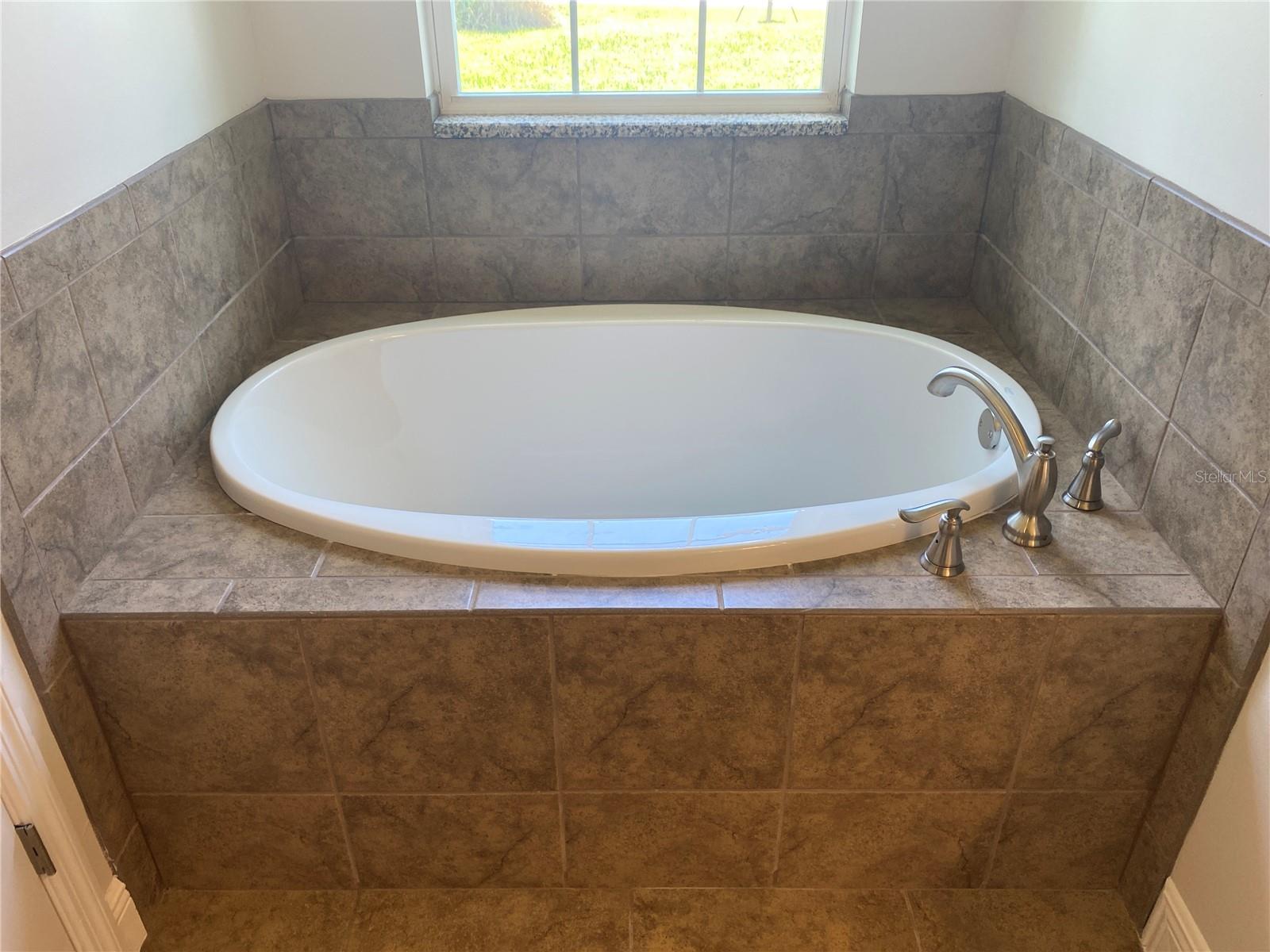 1828 Spaniel Ave, North Port, FL 34288 photo