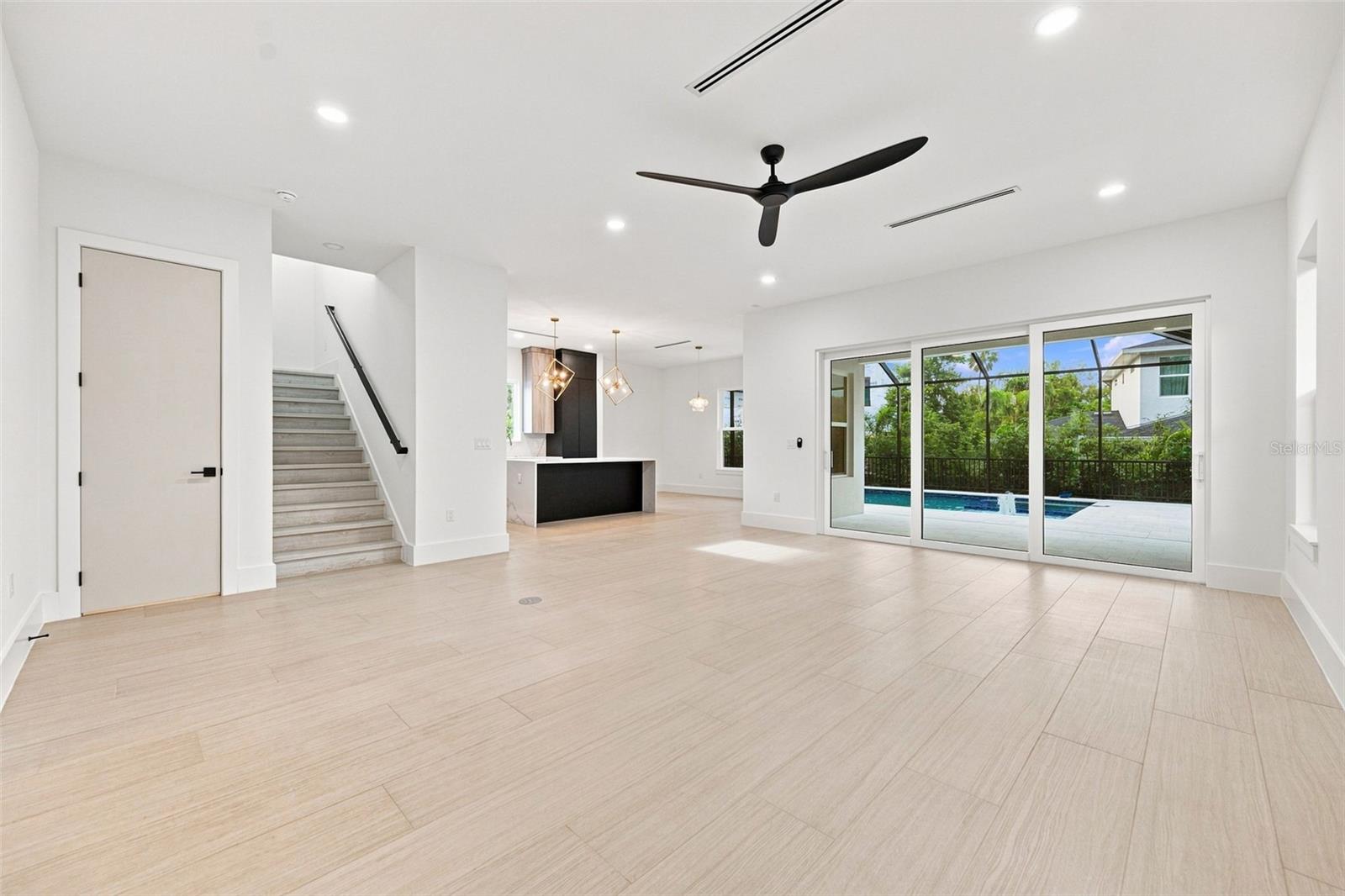731 42 St, Sarasota, FL 34234 photo
