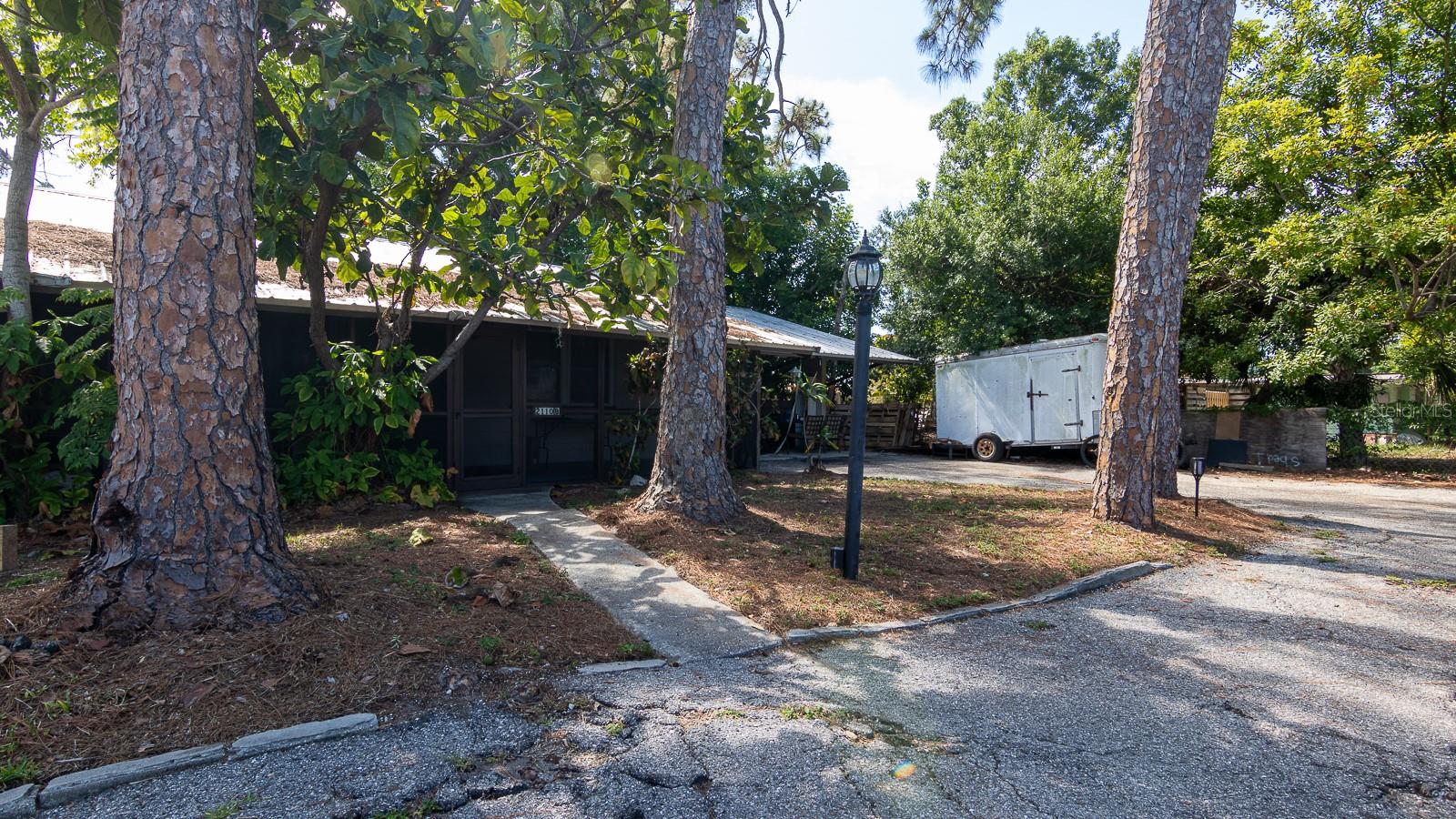 2110 Palm Terrace, Sarasota, FL 34231 photo
