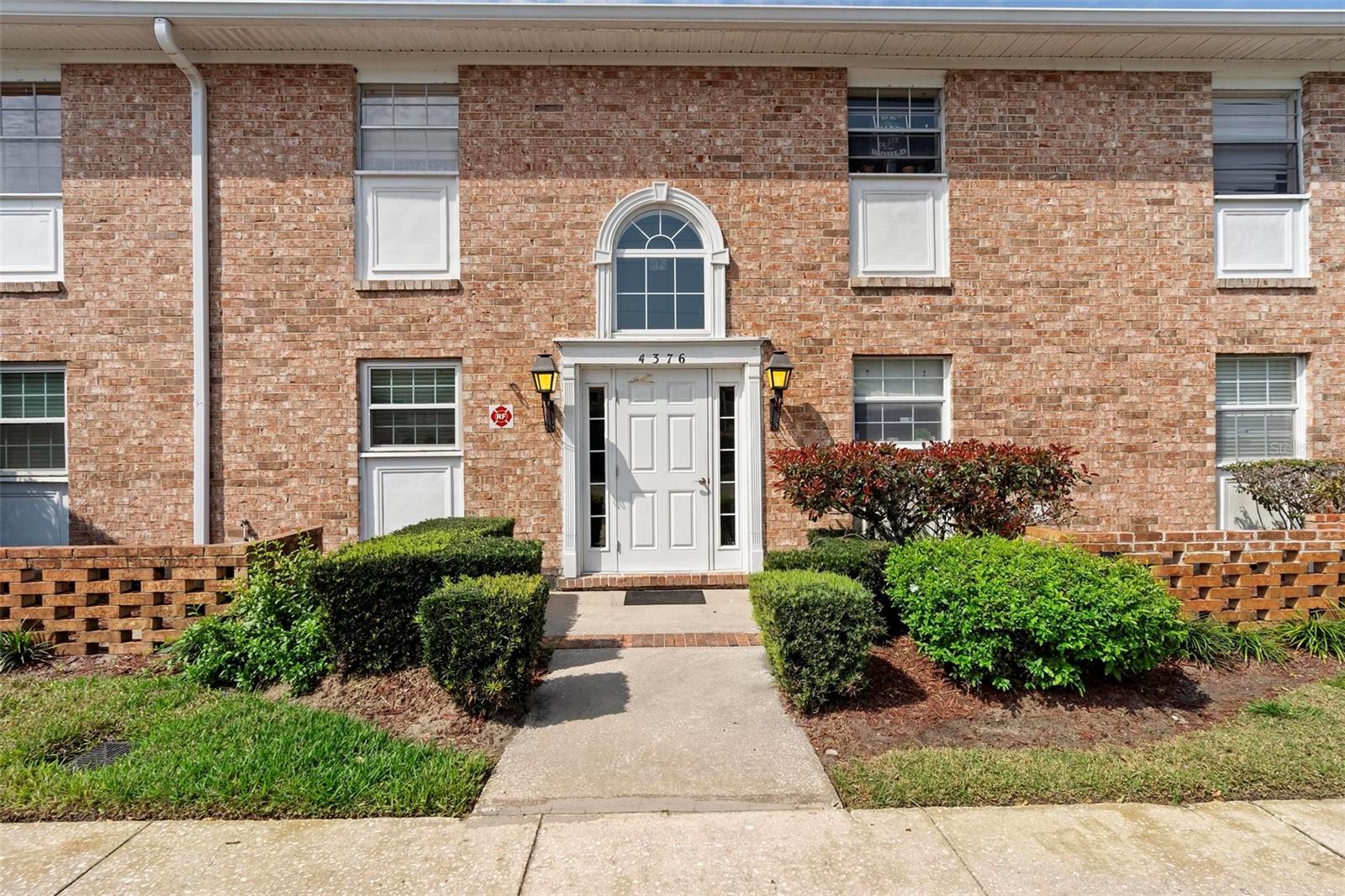 4376 Lake Underhill Rd, Orlando, FL 32803