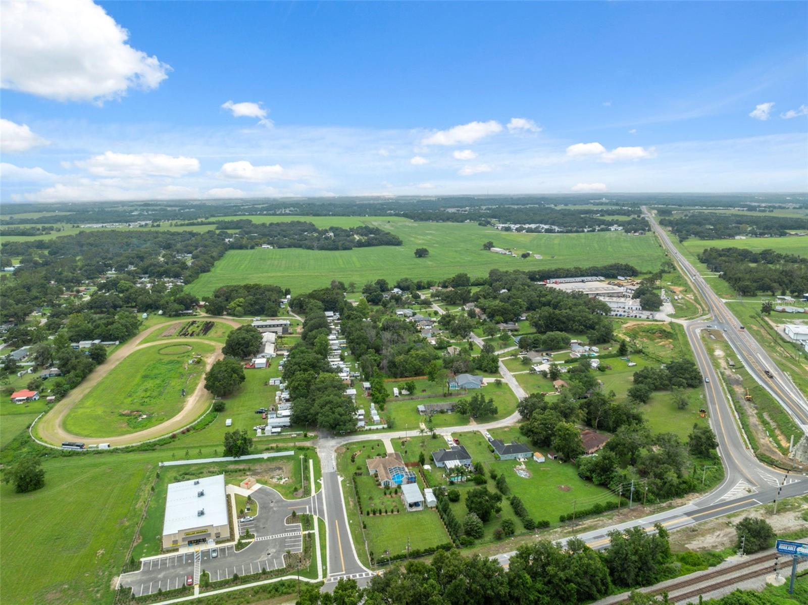 Single Family Residence in DADE CITY FL 40449 TROTTER LANE 54.jpg