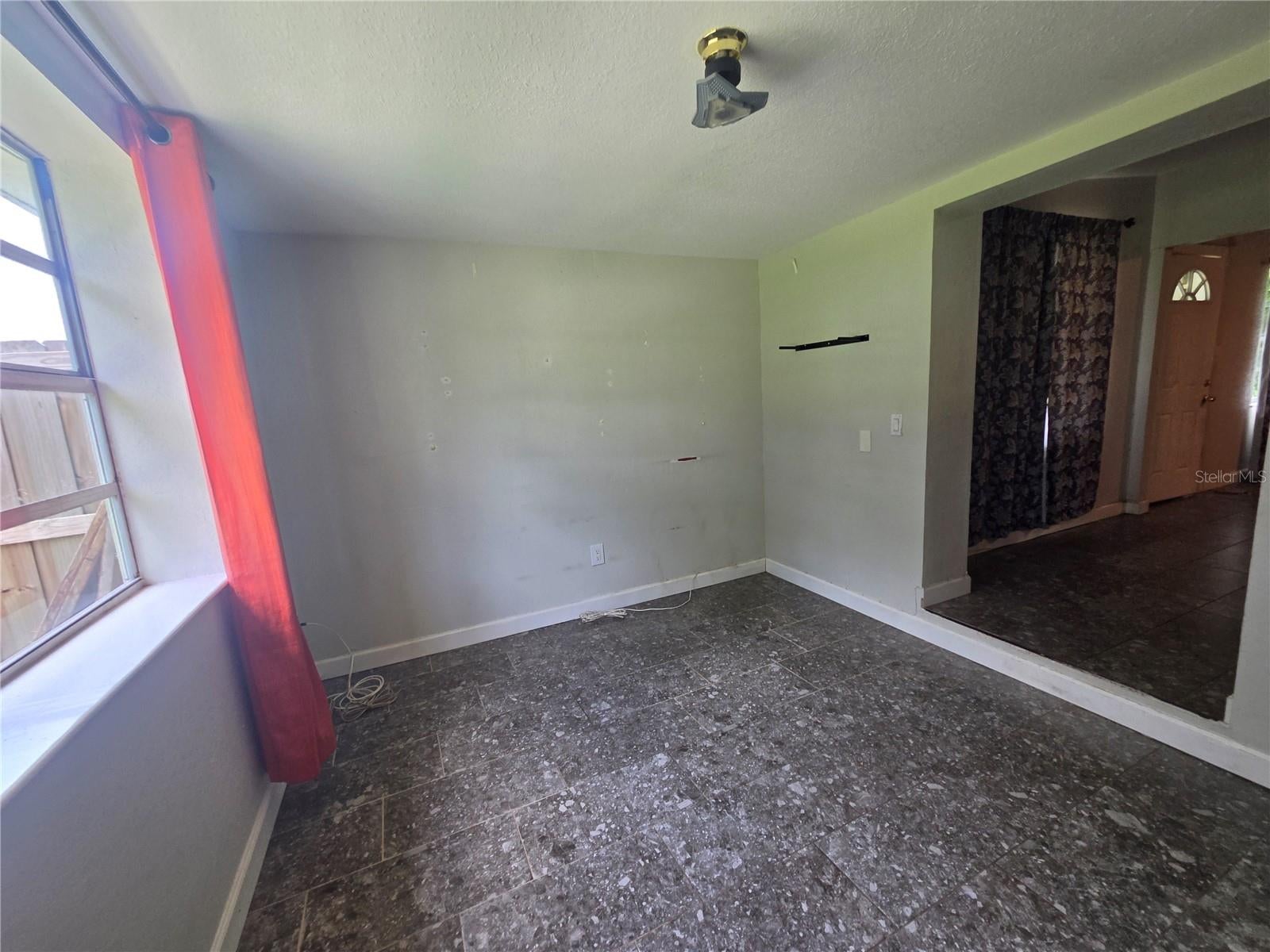 916 E 123 Ave, Tampa, FL 33612 photo