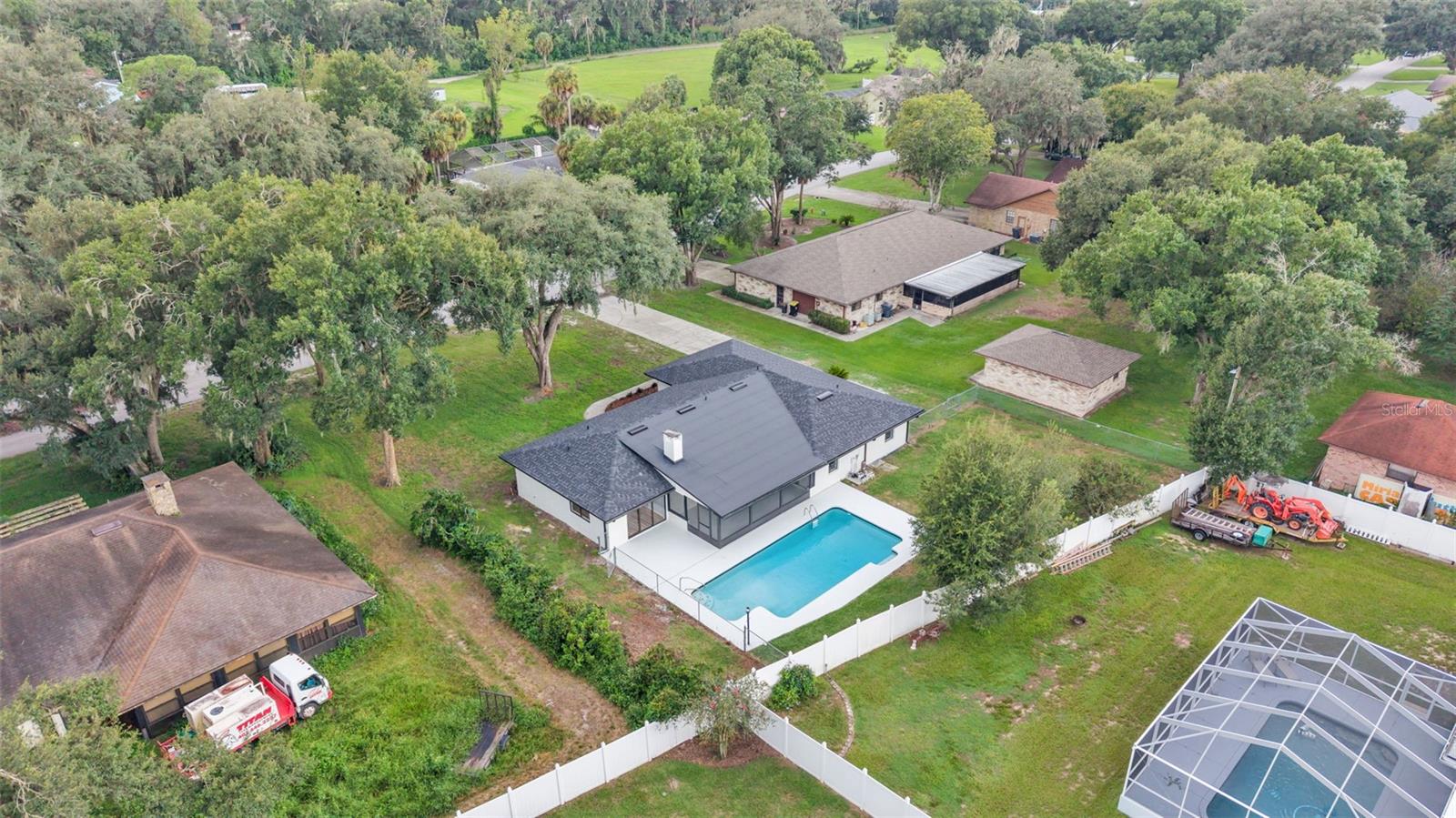 1100 Hammock Shade Dr, Lakeland, FL 33809 photo