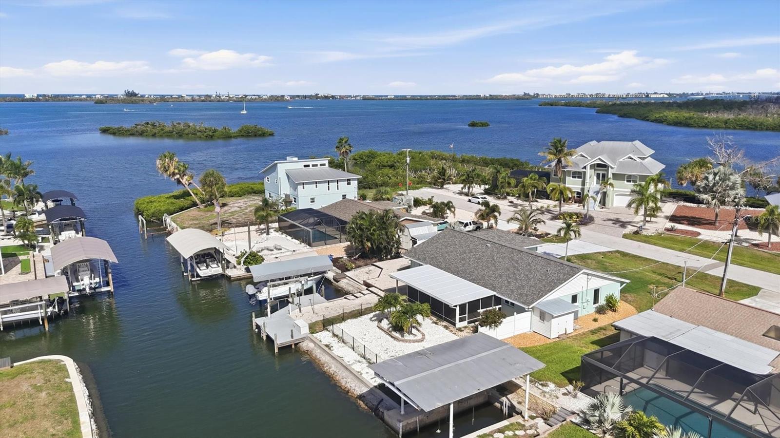 1925 Oregon Trl, Englewood, FL 34224 photo