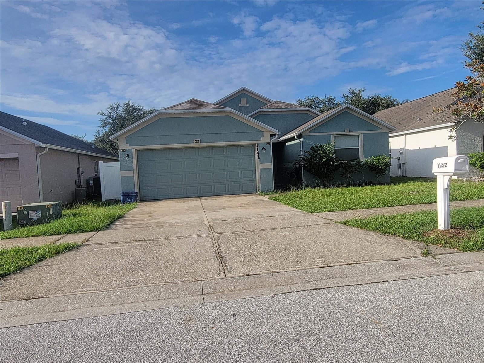 1142 Bluegrass Dr, Groveland, FL 34736