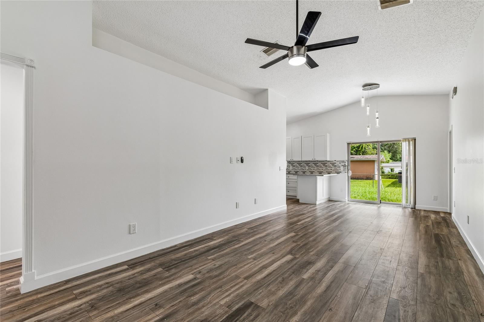 2604 W Kirby St, Tampa, FL 33614 photo