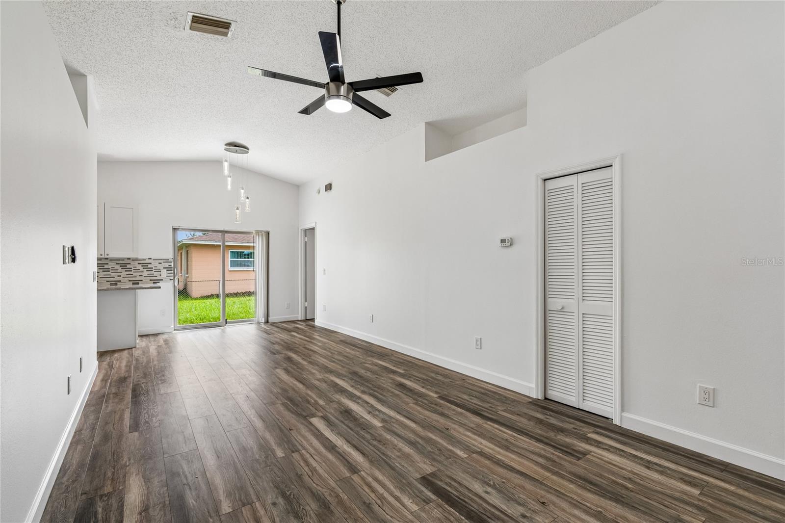 2604 W Kirby St, Tampa, FL 33614 photo
