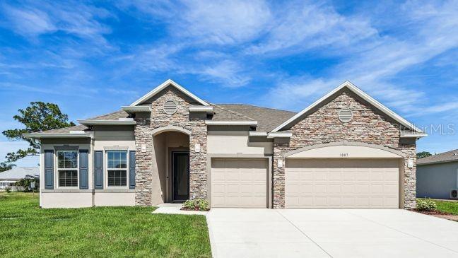 12899 Florida Ave, Astatula, FL 34705
