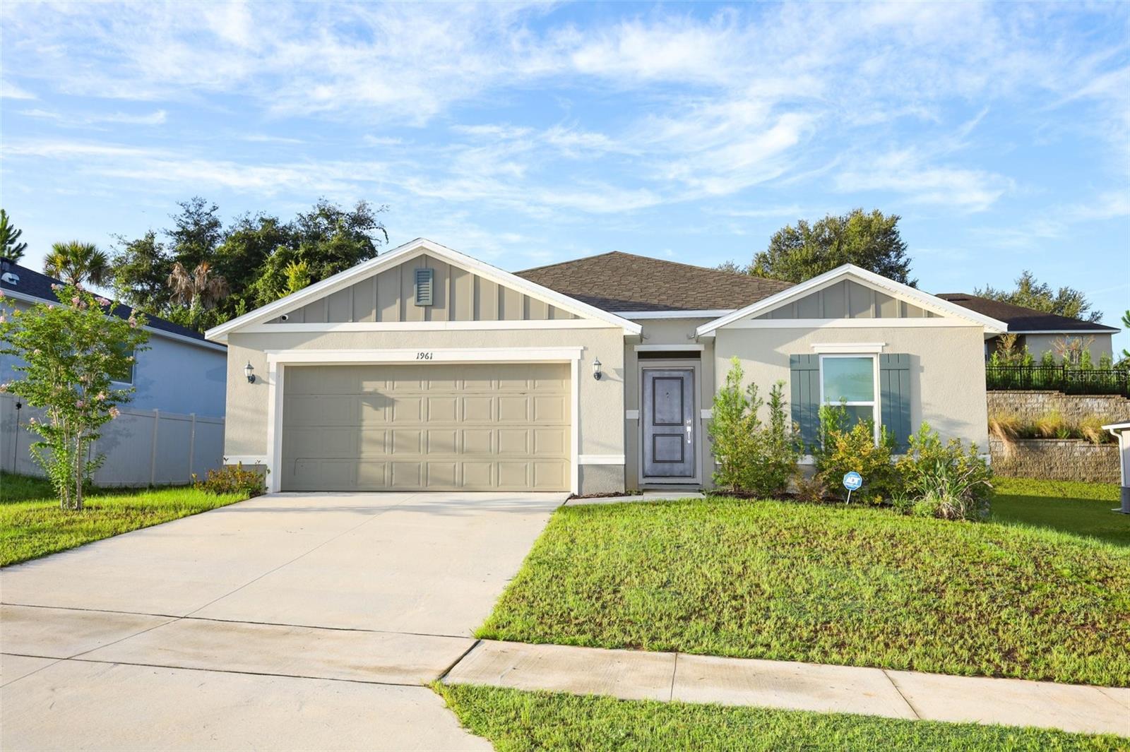 1961 Burgundy Dr, Minneola, FL 34715