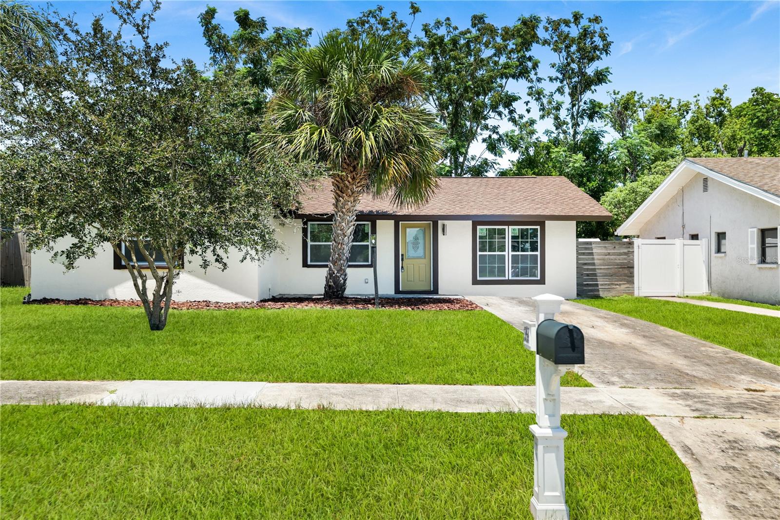 2264 Winchester Dr, Dunedin, FL 34698