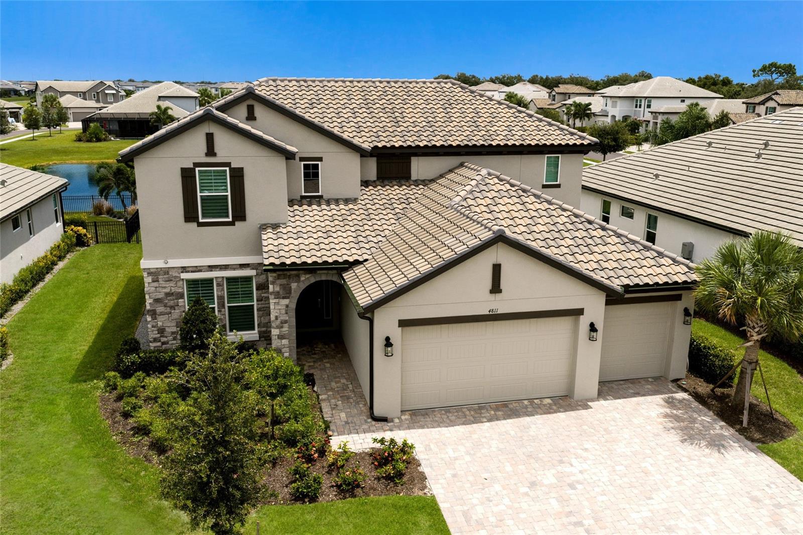 4811 Honey Dew Ln, Bradenton, FL 34211