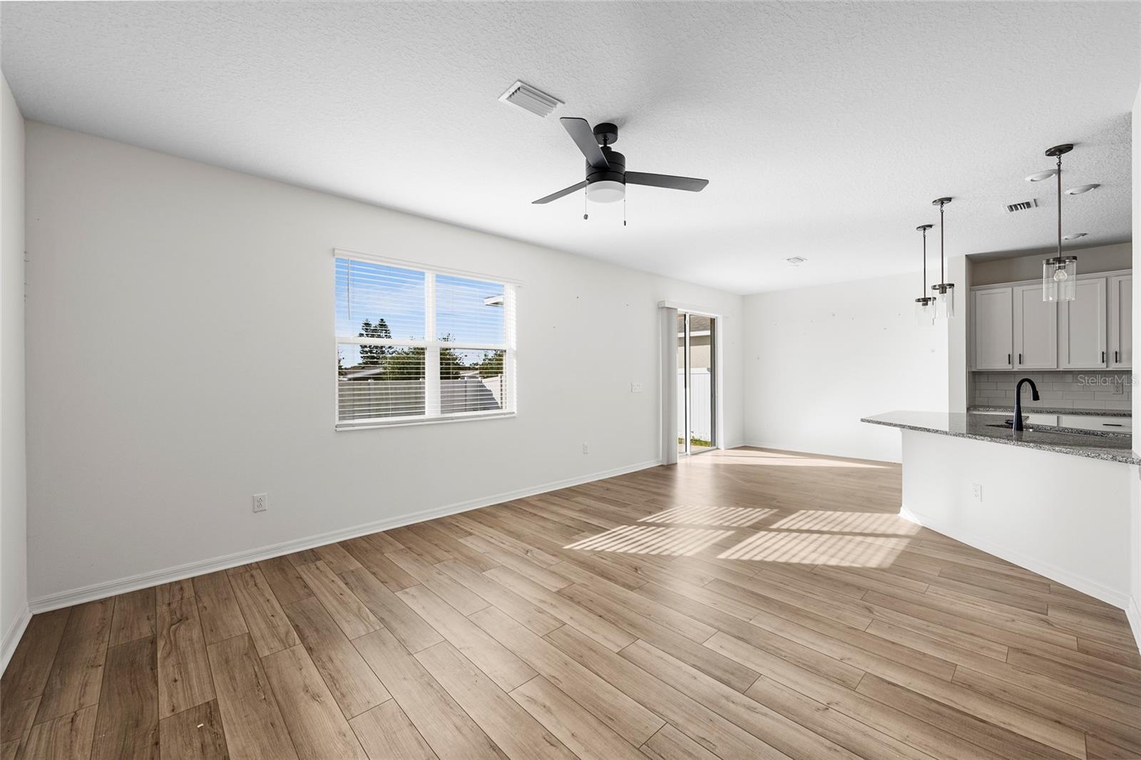 2854 89 Street Cir, Palmetto, FL 34221 photo
