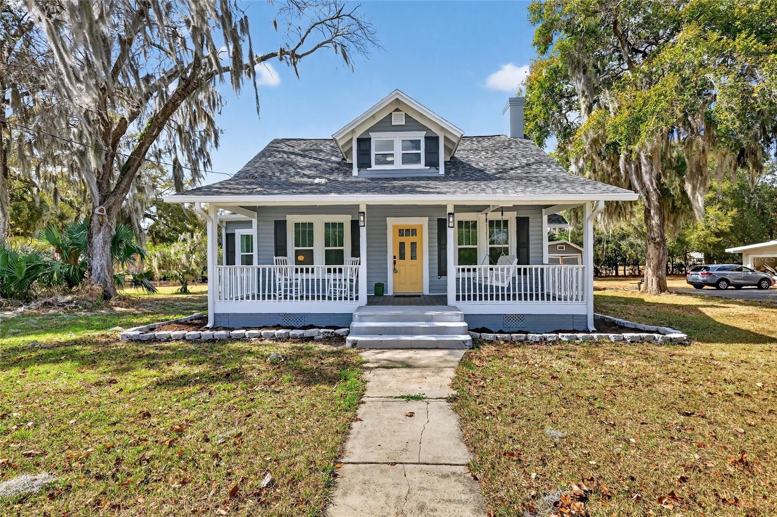 92 Trowell Ave, Umatilla, FL 32784