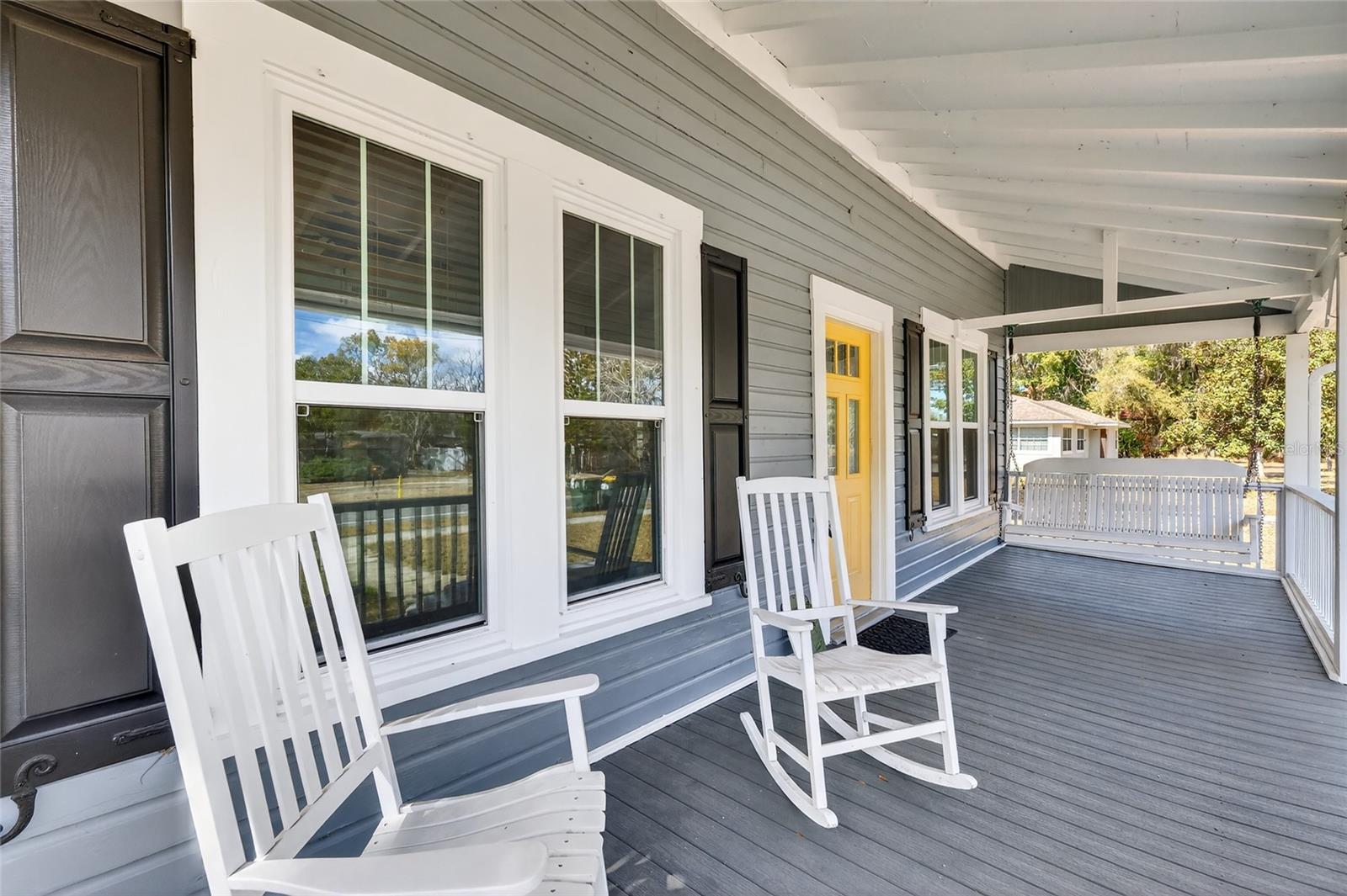 92 S Trowell Ave, Umatilla, FL 32784 photo