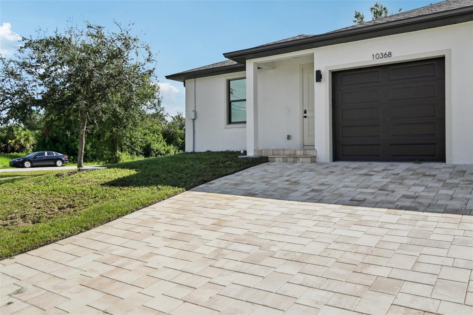 10368 Port Everglades St, Port Charlotte, FL 33981 photo