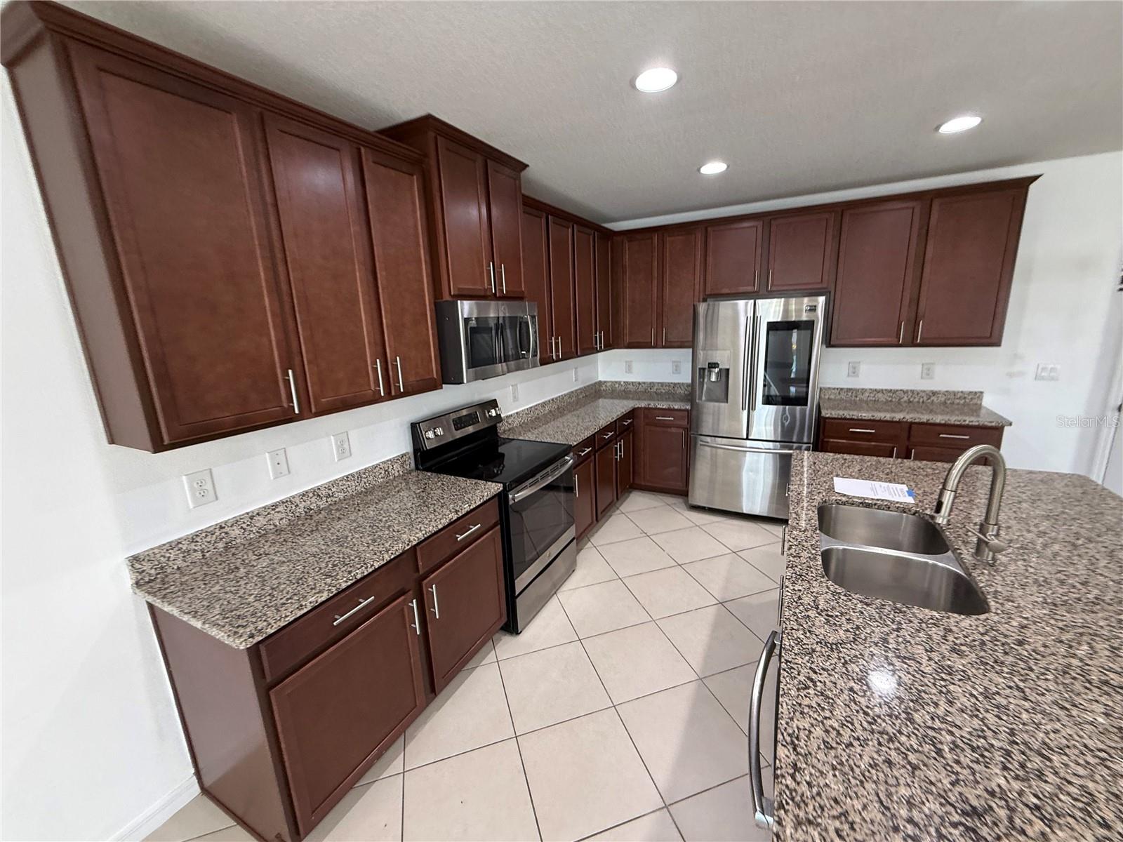 11301 Hudson Hills Ln, Riverview, FL 33579 photo