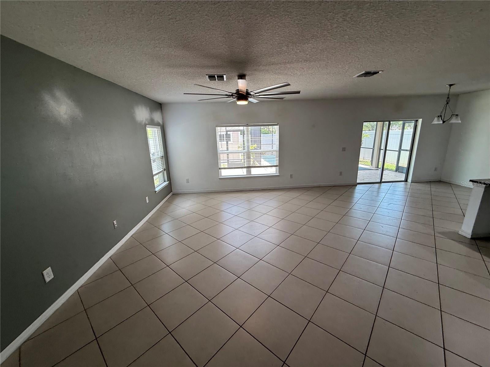 11301 Hudson Hills Ln, Riverview, FL 33579 photo