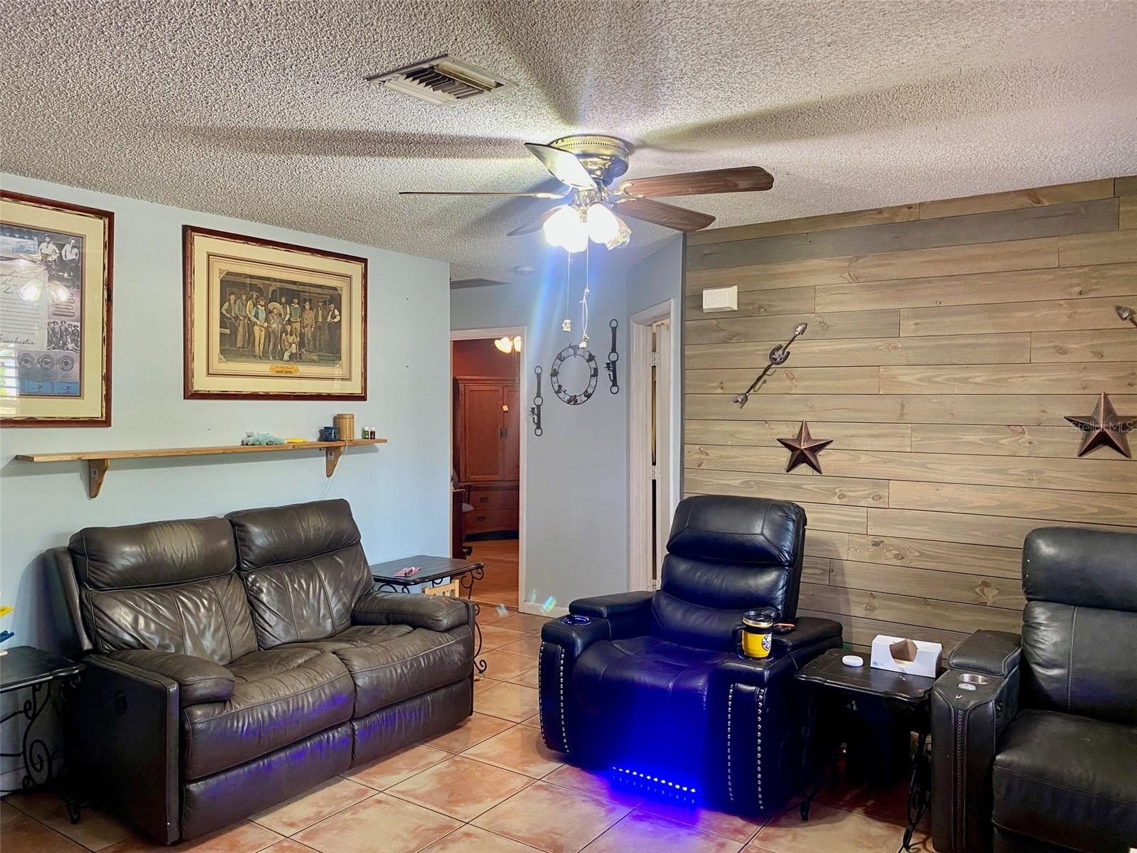 132 Rutgers Rd, Venice, FL 34293 photo
