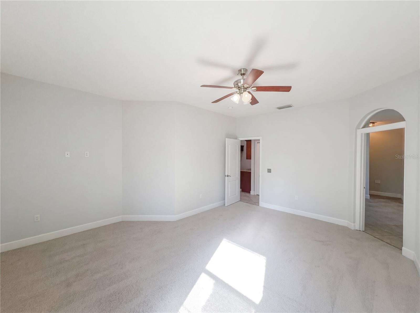 6326 Hickory Leaf Pl, Lakeland, FL 33813 photo