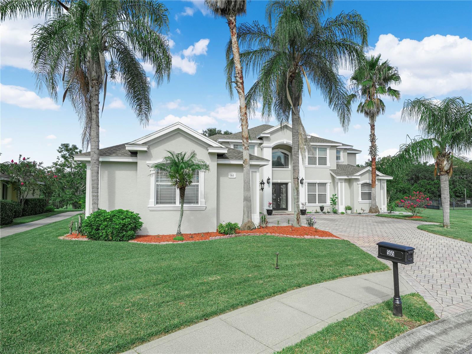 565 Whisper Woods Dr, Lakeland, FL 33813 photo