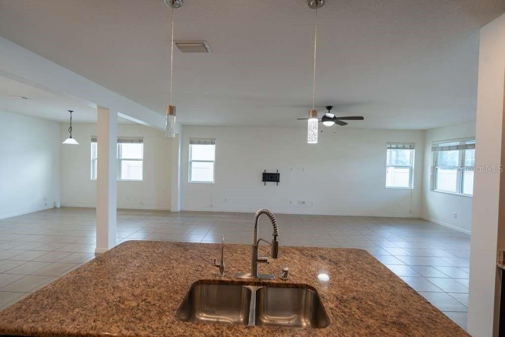11517 Palmetto Sands Ct, Tampa, FL 33626 photo
