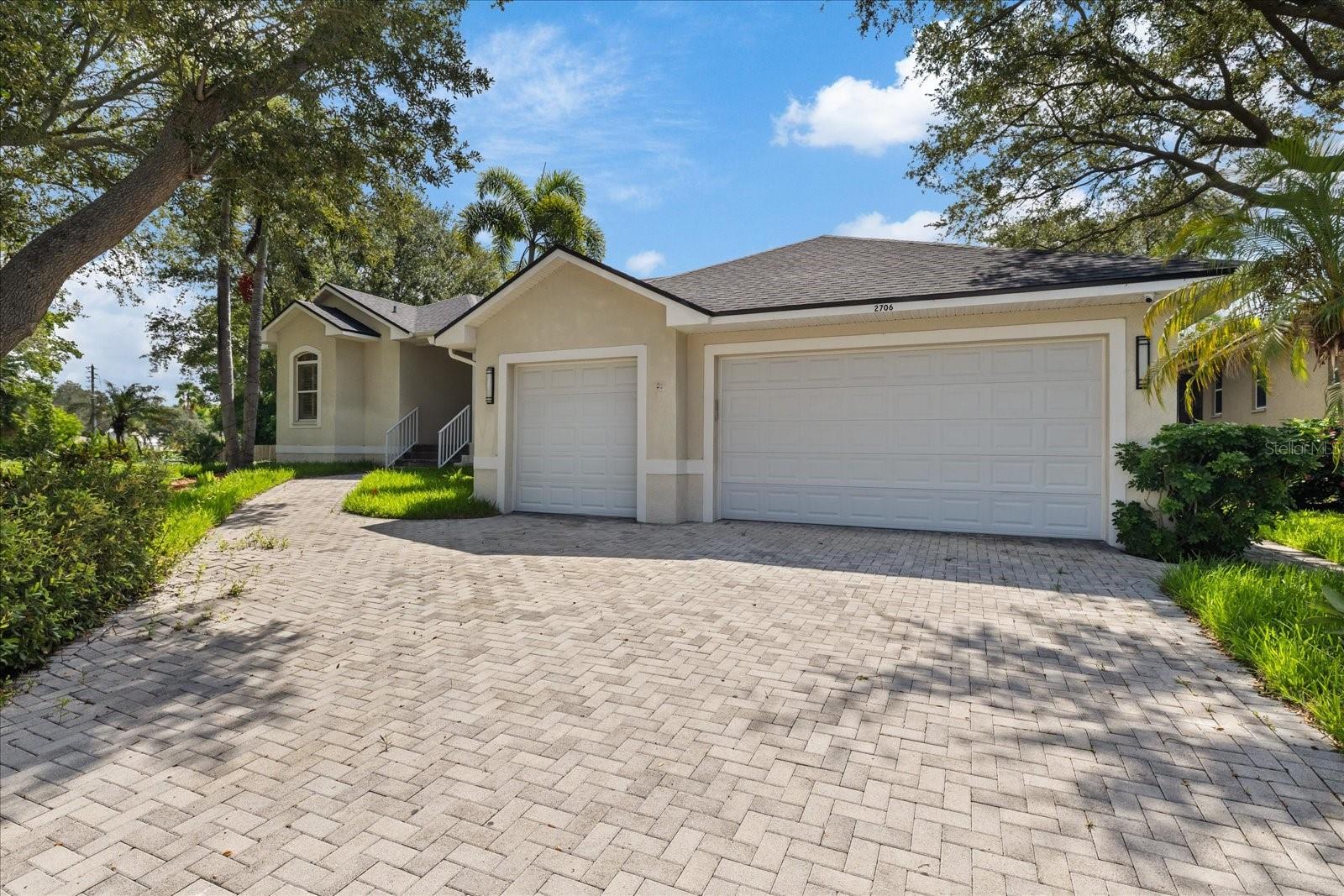 2706 Skimmer Point Dr, Gulfport, FL 33707 photo